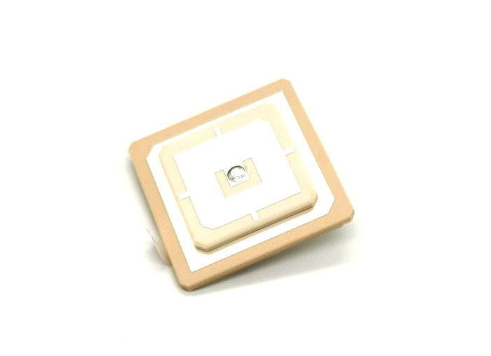 高(gāo)精度GPS天線